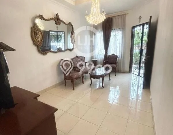 Disewakan! Rumah 3 Kamar Tidur &
2 Kamar Mandi di Cibubur, Depok Disewakan! Rumah 3 Kamar Tidur &
2 Kamar Mandi di Cibubur, Depok