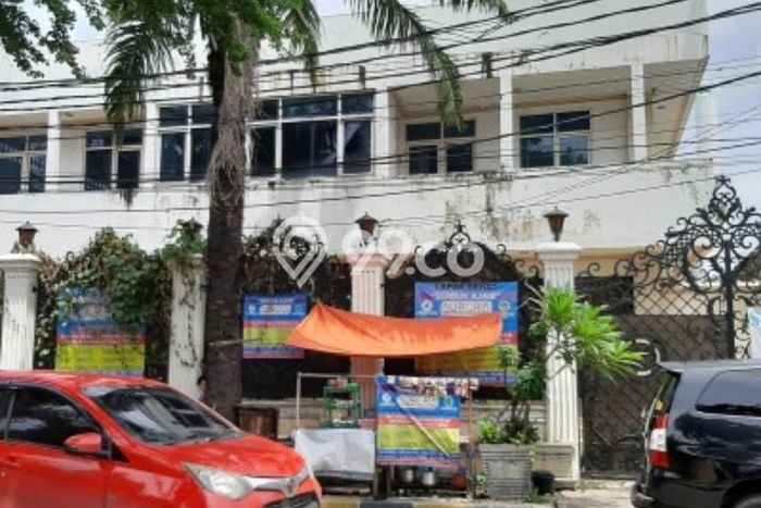 Ruko di Tanjung Priok, Luas 400m², Pusat Bisnis, Lokasi Strategis Ruko di Tanjung Priok, Luas 400m², Pusat Bisnis, Lokasi Strategis
