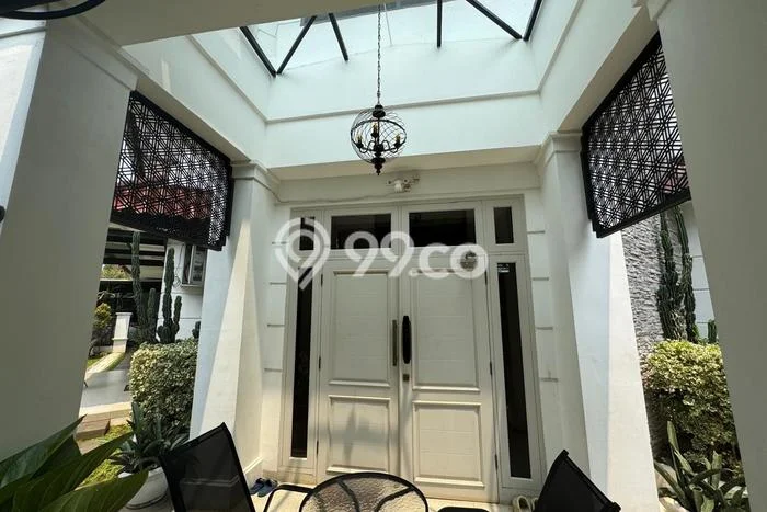Dijual Rumah Luas Megah Dengan View Cantik di Pejaten, Jakarta Selatan Dijual Rumah Luas Megah Dengan View Cantik di Pejaten, Jakarta Selatan