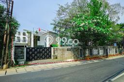 Rumah Elit LB 1400m2 Siap Pakai Desain Elegan di Kemang, Jakarta Selatan Rumah Elit LB 1400m2 Siap Pakai Desain Elegan di Kemang, Jakarta Selatan