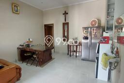Siap Huni Rumah Minimalis & Modern LB 155m2 di Duta Garden Siap Huni Rumah Minimalis & Modern LB 155m2 di Duta Garden