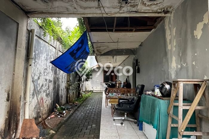 Tanah Dijual Lokasi Strategis di Jakarta Barat dengan Luas 700m2 Tanah Dijual Lokasi Strategis di Jakarta Barat dengan Luas 700m2