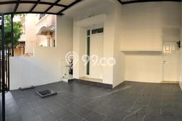 SPECIAL OFFER! Rumah di Daan Mogot, 2 KM, Area Strategis, LT 90m2m² LB 180m2m² SPECIAL OFFER! Rumah di Daan Mogot, 2 KM, Area Strategis, LT 90m2m² LB 180m2m²