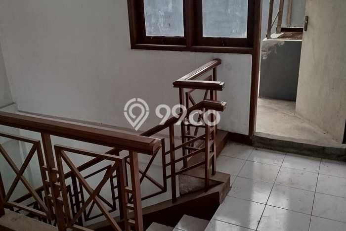Ruko Dijual di Jakarta Barat LT 72m2 & LB 72m2 Lokasi Terbaik! Ruko Dijual di Jakarta Barat LT 72m2 & LB 72m2 Lokasi Terbaik!