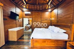 HOT DEAL! Vila Kawasan , Luas 320m2m², Lokasi Prima HOT DEAL! Vila Kawasan , Luas 320m2m², Lokasi Prima