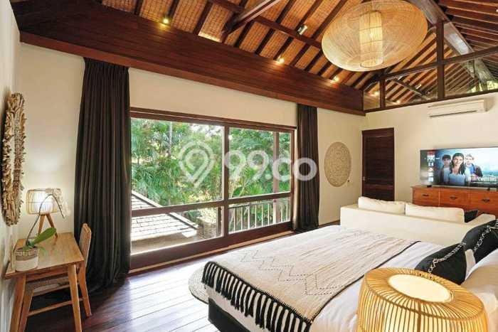 LOKASI STRATEGIS! Vila Kawasan , Ukuran 1100m2m², Dekat fasilitas umum LOKASI STRATEGIS! Vila Kawasan , Ukuran 1100m2m², Dekat fasilitas umum