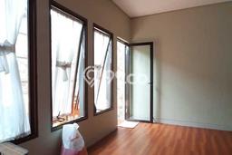 Bisa KPR! Rumah Asri area Sektor 9-Bintaro, Luas 84m² LB 89m² Bisa KPR! Rumah Asri area Sektor 9-Bintaro, Luas 84m² LB 89m²