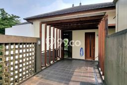 Rumah Area Strategis di Sektor 9-Bintaro, Tangerang Selatan, LT 248m² LB 180m² Rumah Area Strategis di Sektor 9-Bintaro, Tangerang Selatan, LT 248m² LB 180m²