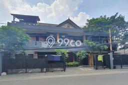 Rumah Elit LB 775m2 Siap Pakai Desain Elegan di Terogong, Jakarta Selatan Rumah Elit LB 775m2 Siap Pakai Desain Elegan di Terogong, Jakarta Selatan