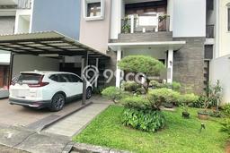 Hunian Elit LB 200m2 Siap Pakai Desain Elegan di Bintaro, Tangerang Selatan Hunian Elit LB 200m2 Siap Pakai Desain Elegan di Bintaro, Tangerang Selatan
