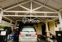Hunian Mewah LB 160m2 Siap Huni Desain Elegan di Bintaro, Tangerang Selatan Hunian Mewah LB 160m2 Siap Huni Desain Elegan di Bintaro, Tangerang Selatan