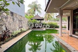 Jual Rumah Mewah Megah Dengan View Eksklusif di Bintaro, Tangerang Selatan Jual Rumah Mewah Megah Dengan View Eksklusif di Bintaro, Tangerang Selatan