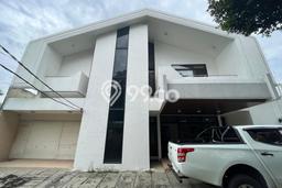 Rumah Elit Modern Tanpa Renovasi di Bangka Jakarta Selatan Rumah Elit Modern Tanpa Renovasi di Bangka Jakarta Selatan