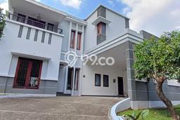 Rumah Mewah LB 450m2 Siap Huni Desain Elegan di BSD, Tangerang Rumah Mewah LB 450m2 Siap Huni Desain Elegan di BSD, Tangerang