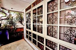 Dijual Rumah Mewah Elegan Dengan View Eksklusif di Tanjung Duren, Jakarta Barat Dijual Rumah Mewah Elegan Dengan View Eksklusif di Tanjung Duren, Jakarta Barat
