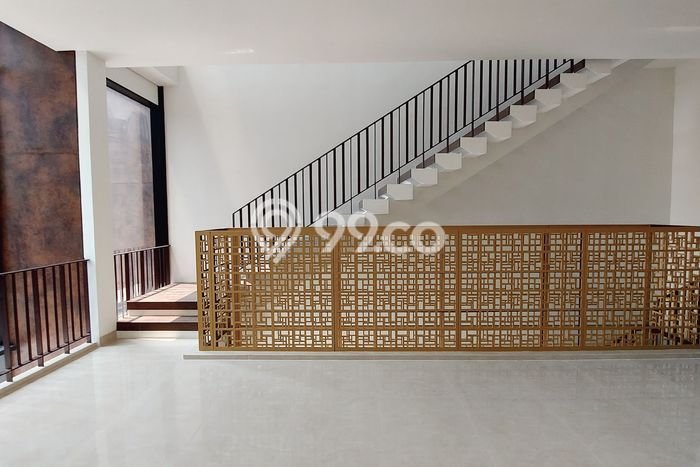 Untuk Dijual! Kantor di BSD City Tangerang LT 180m2 / LB 583m2 Kawasan Bisnis Untuk Dijual! Kantor di BSD City Tangerang LT 180m2 / LB 583m2 Kawasan Bisnis