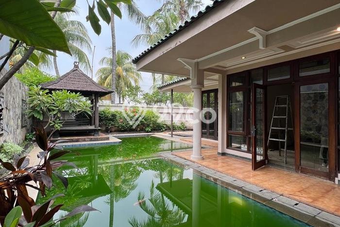 For Sale! Premium House LT 456m2 Desain Modern di Bintaro For Sale! Premium House LT 456m2 Desain Modern di Bintaro