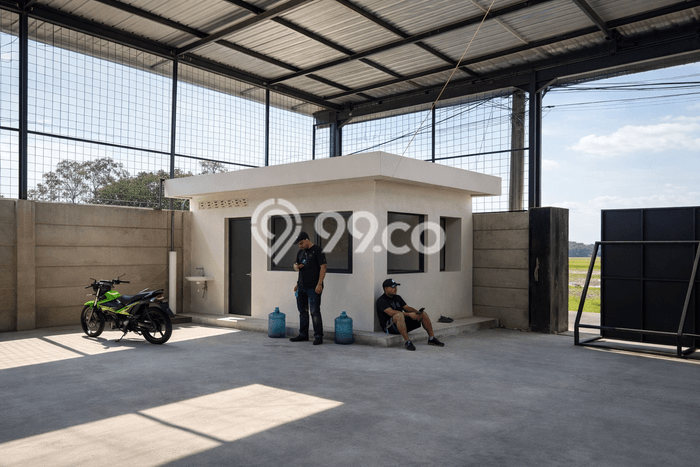 Unit Gudang Paling Strategis di Cikupa Tangerang dengan LB 1100m2 Unit Gudang Paling Strategis di Cikupa Tangerang dengan LB 1100m2