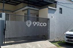 Rumah Modern Cantik 2 KT Bisa Langsung Pindah di Rungkut Rumah Modern Cantik 2 KT Bisa Langsung Pindah di Rungkut