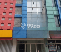 Ruko Disewa di Surabaya dengan LB 300m2 Area Komersial Ramai Ruko Disewa di Surabaya dengan LB 300m2 Area Komersial Ramai