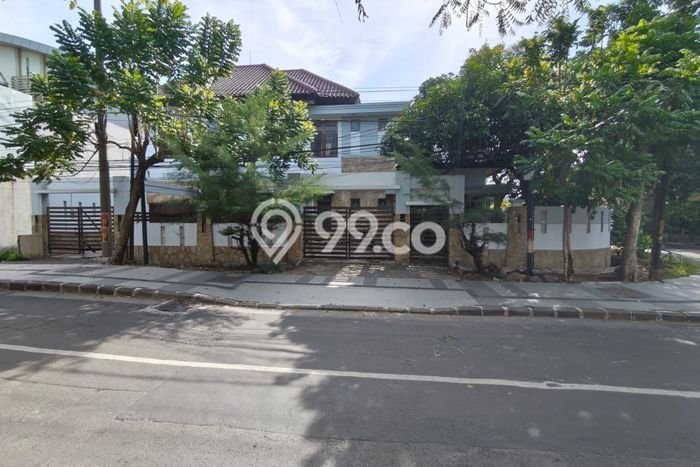 Rumah sewa siap pakai 5 Kamar Tidur di Surabaya Kota, Surabaya Rumah sewa siap pakai 5 Kamar Tidur di Surabaya Kota, Surabaya