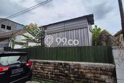 Tanah Disewa Strategis di Surabaya Luas 390m2 Tanah Disewa Strategis di Surabaya Luas 390m2