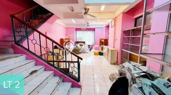 Ruko untuk Disewa di Pusat Surabaya Luas Bangunan 200m2 Ruko untuk Disewa di Pusat Surabaya Luas Bangunan 200m2