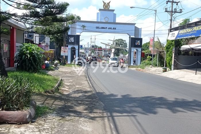 Jual Rumah Favorit Siap Huni LB 120m2 di Pakis, Malang Jual Rumah Favorit Siap Huni LB 120m2 di Pakis, Malang