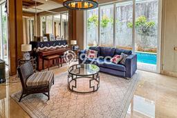 Hunian Elit LB 600m2 Siap Pakai Desain Elegan di Kemang, Jakarta Selatan Hunian Elit LB 600m2 Siap Pakai Desain Elegan di Kemang, Jakarta Selatan