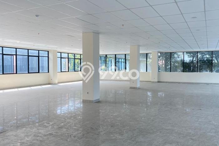 Unit Kantor Dijual di Jakarta Selatan LT 960m2 & LB 2800m2 Unit Kantor Dijual di Jakarta Selatan LT 960m2 & LB 2800m2
