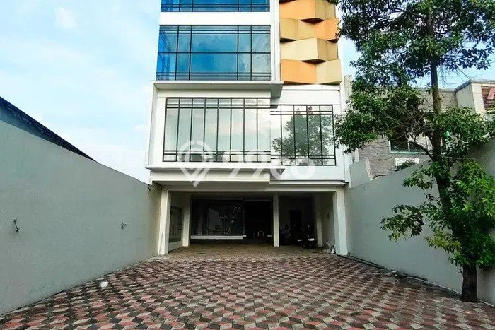 Kantor Dijual di Jatinegara Jakarta Timur dengan Luas Bangunan 755m2 Kantor Dijual di Jatinegara Jakarta Timur dengan Luas Bangunan 755m2
