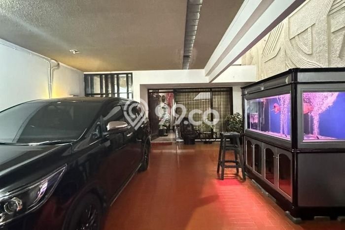 For Sale! Luxury House LT 750m2 Desain Elegan di Kapasan For Sale! Luxury House LT 750m2 Desain Elegan di Kapasan
