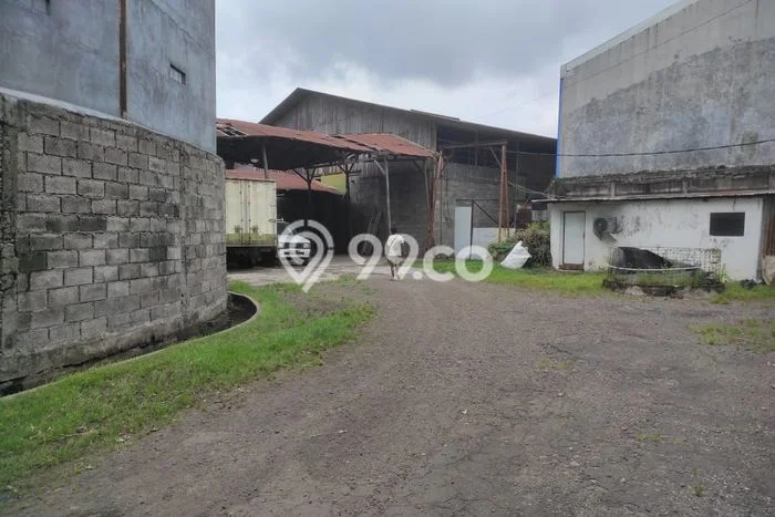 For Rent Gudang Kawasan Manukan, Luas 1200m2m², Area Berkembang For Rent Gudang Kawasan Manukan, Luas 1200m2m², Area Berkembang