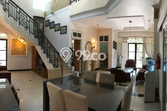 PILIHAN TEPAT! Rumah kawasan Waru, 3 KM, Akses Mall, Luas 200m² Bangunan 350m² PILIHAN TEPAT! Rumah kawasan Waru, 3 KM, Akses Mall, Luas 200m² Bangunan 350m²