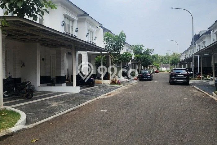 Dijual Hunian Rumah Terawat 4 Kamar di Grand Wisata, Bekasi Dijual Hunian Rumah Terawat 4 Kamar di Grand Wisata, Bekasi