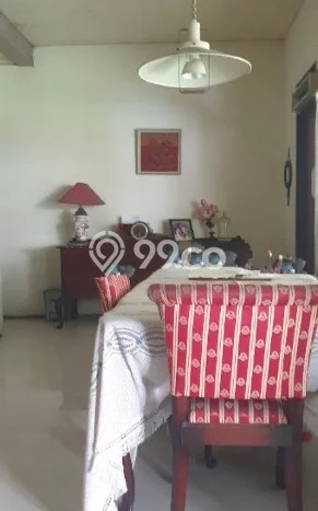 Siap Huni Rumah Mewah 3 Kamar di Sawahan Dekat ke Mana Saja Siap Huni Rumah Mewah 3 Kamar di Sawahan Dekat ke Mana Saja