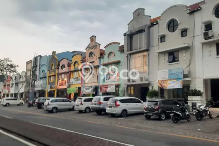 FOR RENT! Ruko di Citraland Cocok untuk Bisnis 85m2 FOR RENT! Ruko di Citraland Cocok untuk Bisnis 85m2
