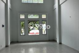 Unit Ruko Dijual di BSD Tangerang Selatan Luas Tanah 75m2, Luas Bangunan 202m2 Unit Ruko Dijual di BSD Tangerang Selatan Luas Tanah 75m2, Luas Bangunan 202m2