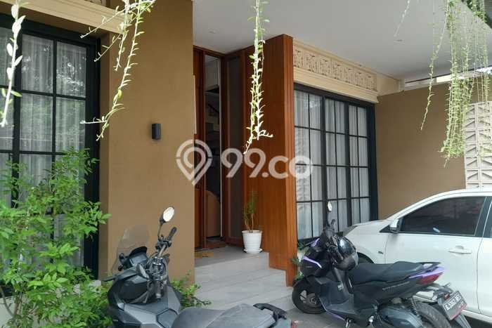 Unit Komersial Dijual di Jakarta Selatan LT 154m2 & LB 350m2 Unit Komersial Dijual di Jakarta Selatan LT 154m2 & LB 350m2