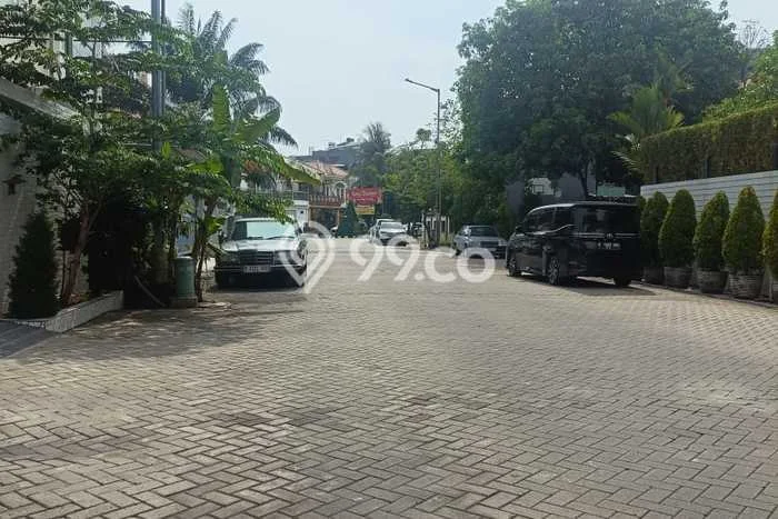 Siap Huni Rumah Mewah 5 Kamar di Cengkareng Dekat ke Mana Saja Siap Huni Rumah Mewah 5 Kamar di Cengkareng Dekat ke Mana Saja
