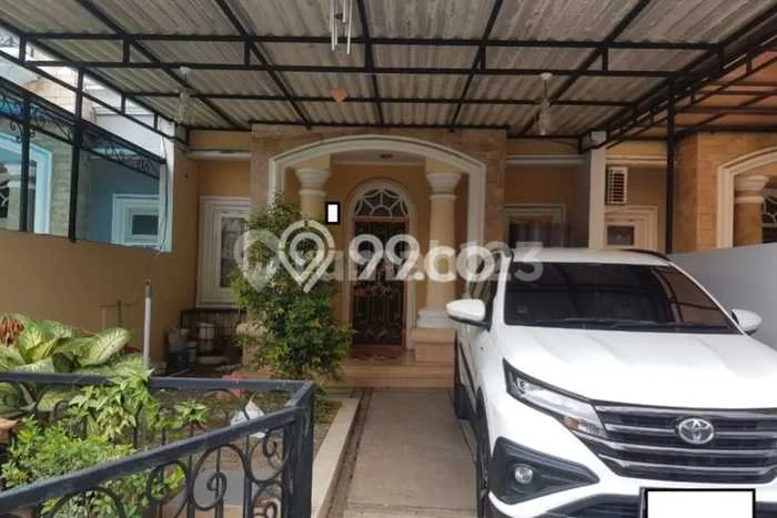 Disewakan Rumah Murah di Taman Palem Jakarta Barat dengan 4 KT Disewakan Rumah Murah di Taman Palem Jakarta Barat dengan 4 KT