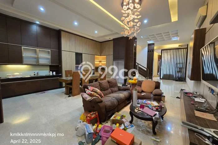 Lokasi terbaik! Rumah siap huni disewakan di Penjaringan LB 450m2 Lokasi terbaik! Rumah siap huni disewakan di Penjaringan LB 450m2