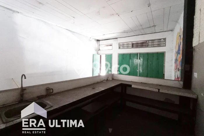 Ruko Disewa di Bandung dengan LB 180m2 Area Komersial Ramai Ruko Disewa di Bandung dengan LB 180m2 Area Komersial Ramai