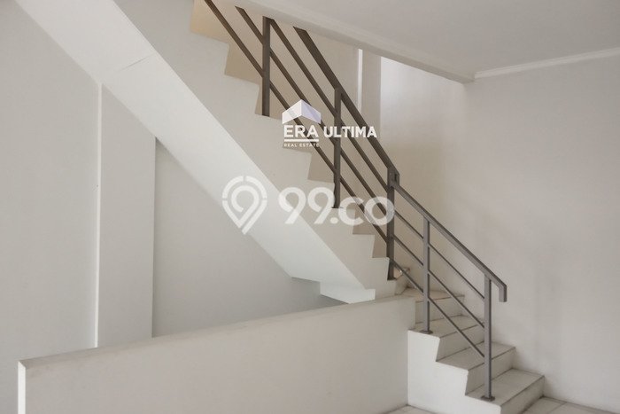 LOKASI TERBAIK! Ruko di Andir, Luas 150m², Jalan Strategis LOKASI TERBAIK! Ruko di Andir, Luas 150m², Jalan Strategis