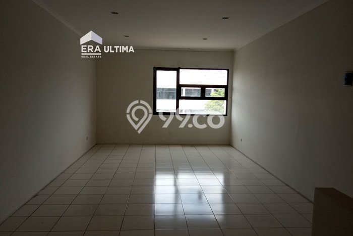 LOKASI TERBAIK! Ruko di Andir, Luas 150m², Jalan Strategis LOKASI TERBAIK! Ruko di Andir, Luas 150m², Jalan Strategis