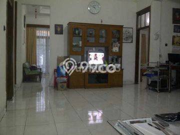 Rumah Mewah Akses Strategis di Bandung Rumah Mewah Akses Strategis di Bandung