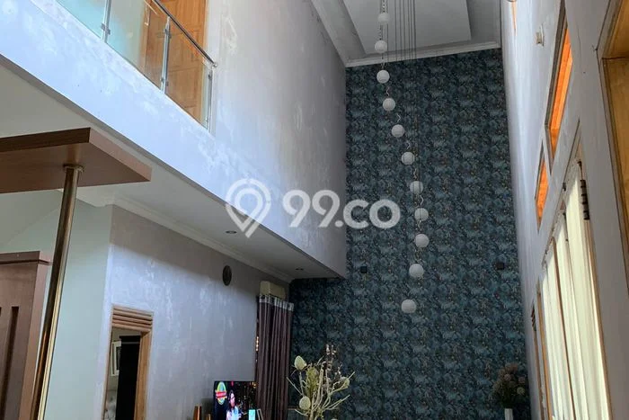 Lokasi strategis! Rumah siap pakai disewakan di Cirebon Kota LB 300m2 Lokasi strategis! Rumah siap pakai disewakan di Cirebon Kota LB 300m2