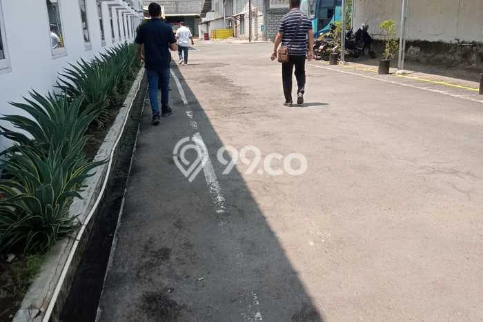 Gudang untuk Disewa di Pusat Cirebon Luas Bangunan 7000m2 Gudang untuk Disewa di Pusat Cirebon Luas Bangunan 7000m2