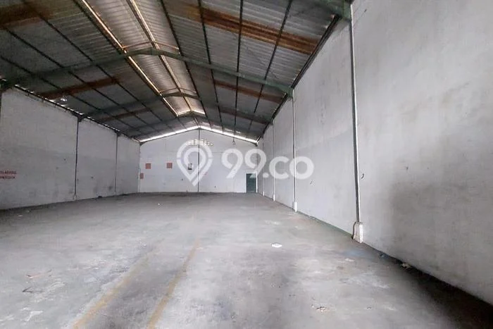 Unit Gudang Disewakan di Dadap di Area Ramai & Strategis Unit Gudang Disewakan di Dadap di Area Ramai & Strategis