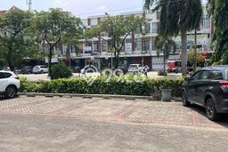Ruko untuk Disewa di Pusat Jakarta Barat Luas Bangunan 620m2 Ruko untuk Disewa di Pusat Jakarta Barat Luas Bangunan 620m2